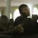 Mais um ataque: pastor é morto a tiros a caminho de culto na Nigéria